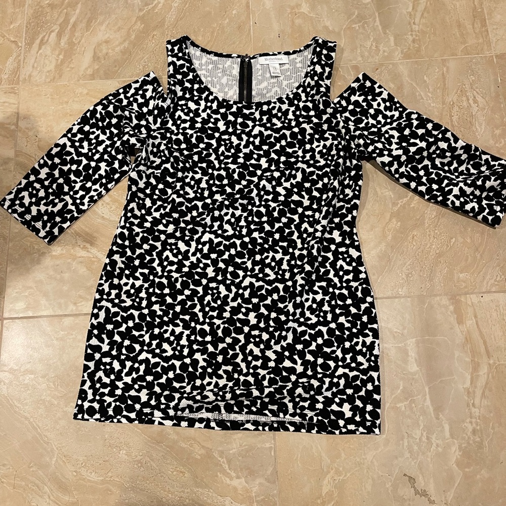 Motherhood maternity cold shoulder top